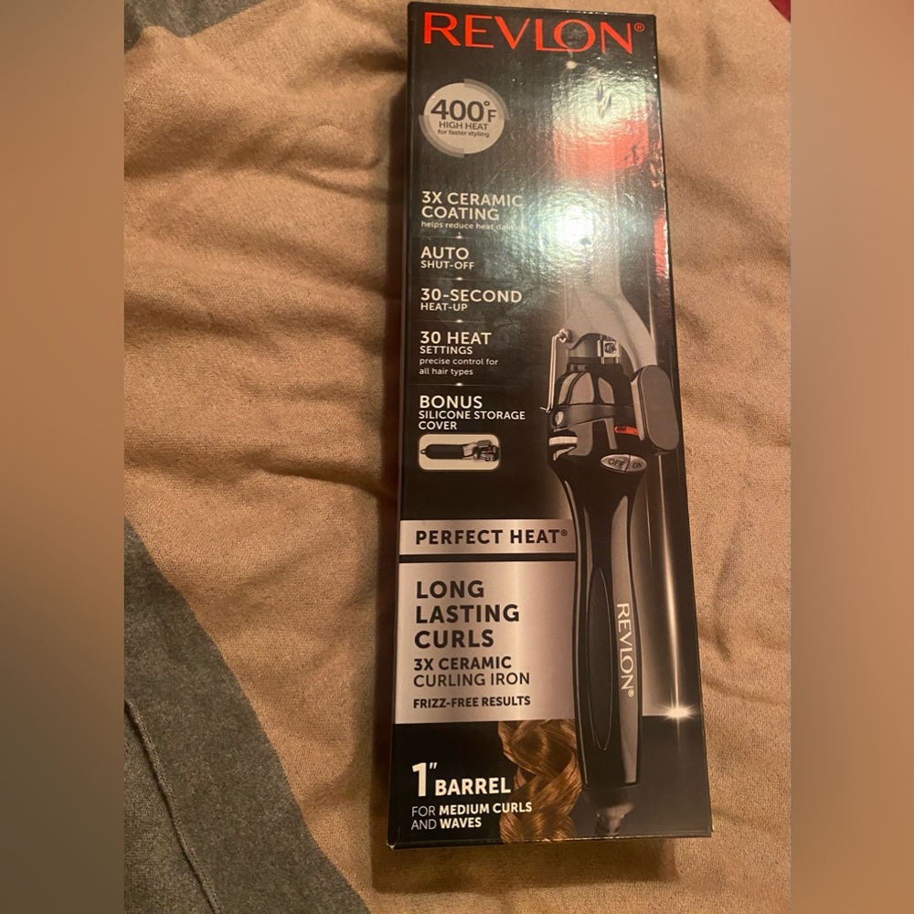Revlon Perfect Heat ceramic curling iron NEW